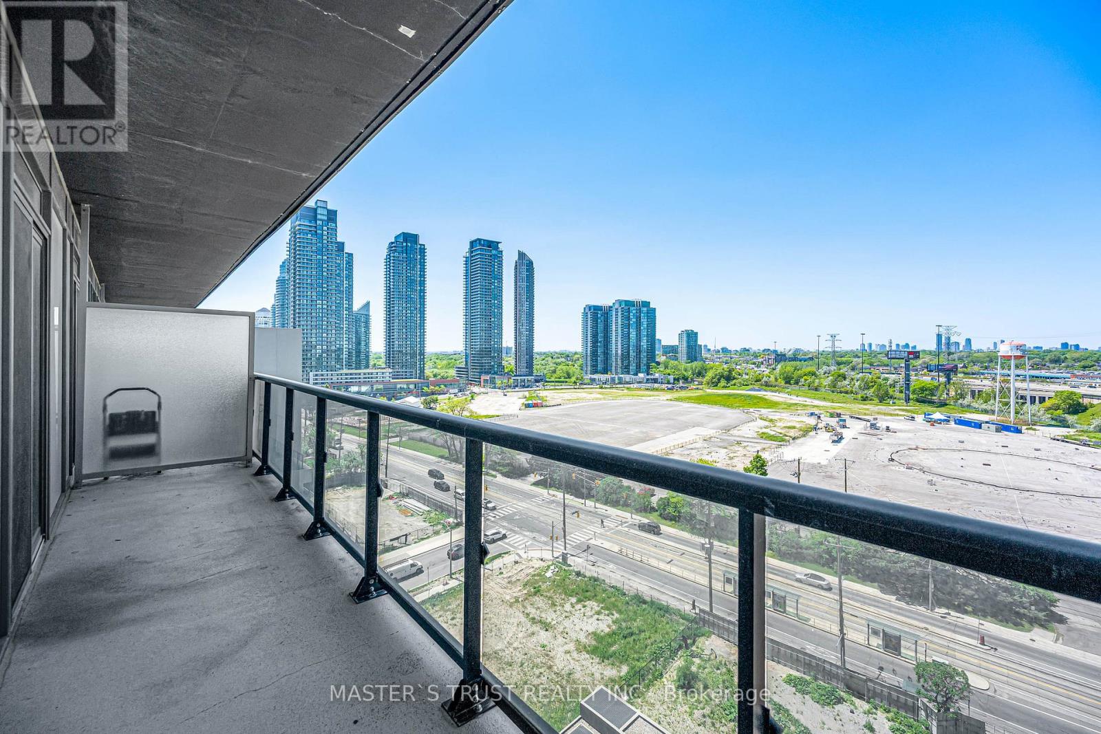 ##1109 56 ANNIE CRAIG DRIVE - 15