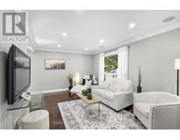 Partial bathroom - 1 - 685 Francis Road, Burlington, ON L7T3X6 Photo 6
