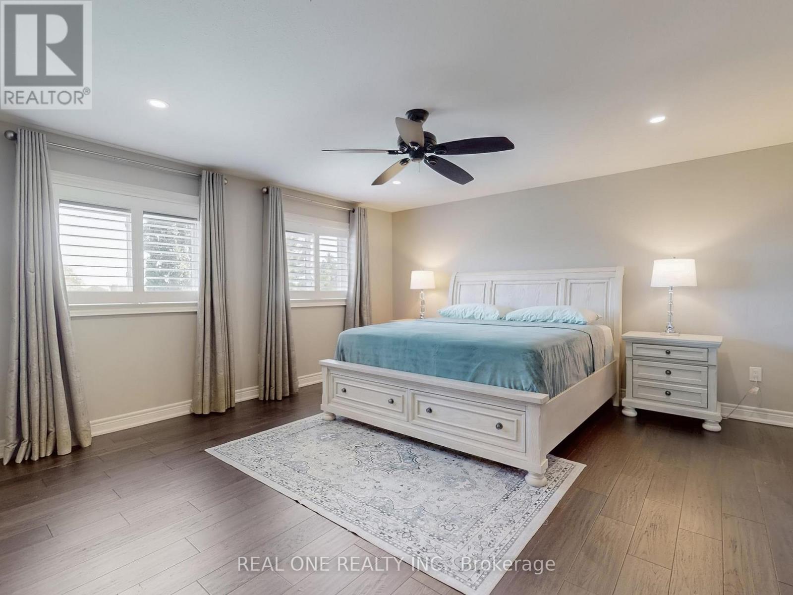 26 MATTHEWS COURT - 24