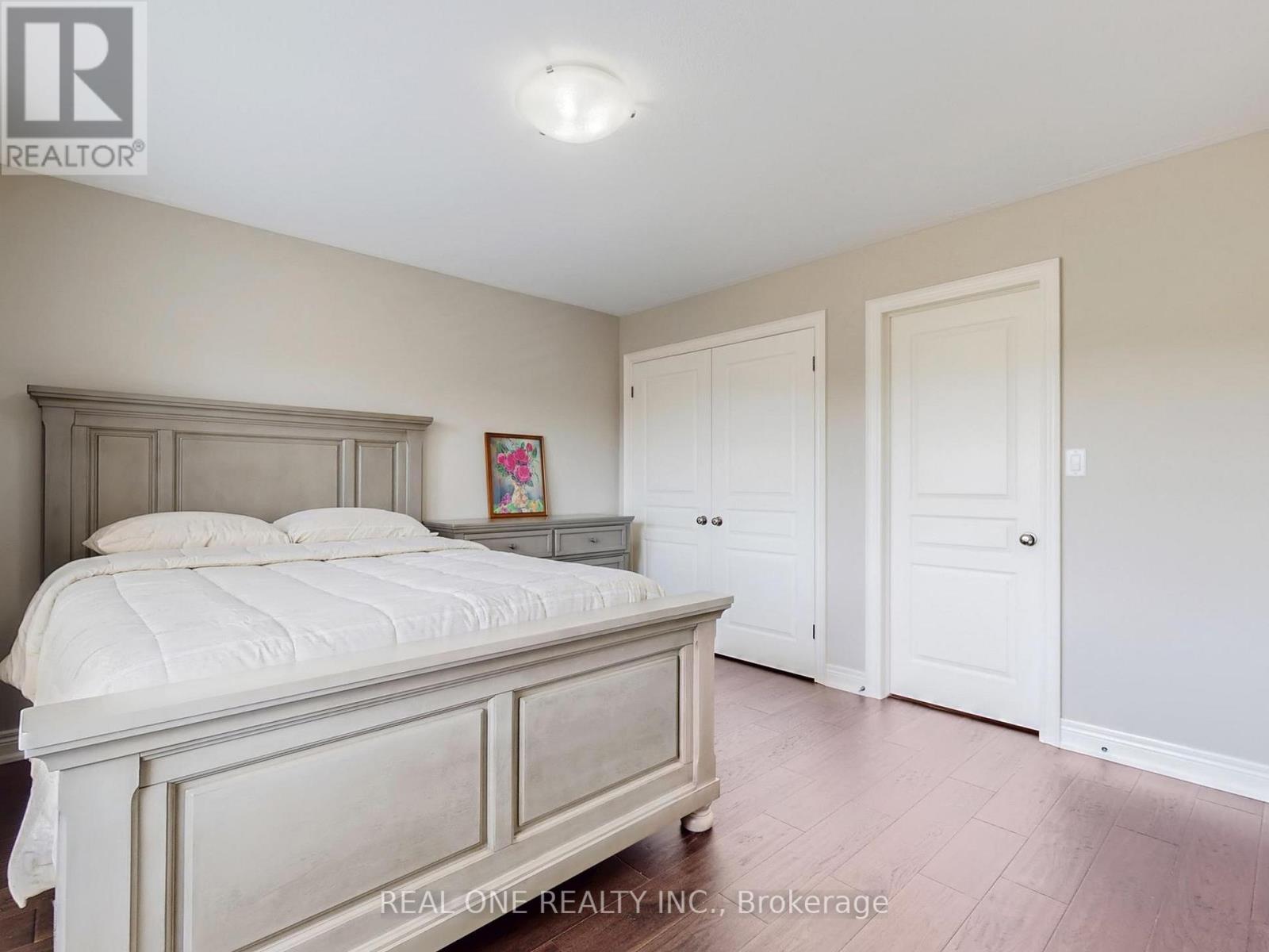 26 MATTHEWS COURT - 34
