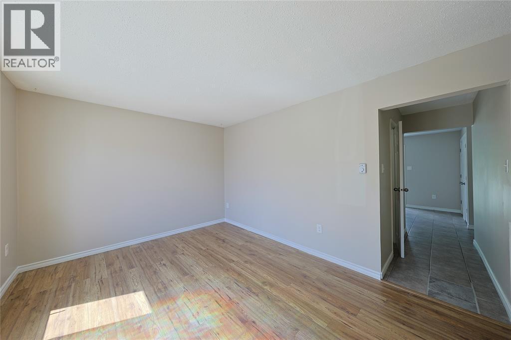 #69 348 Cameron STREET - 5