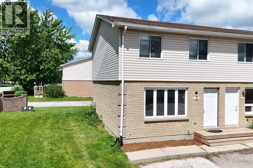 #69 348 Cameron STREET - 1