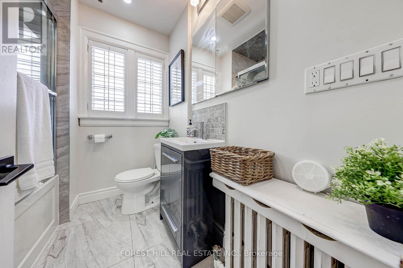607 SPADINA ROAD - 19