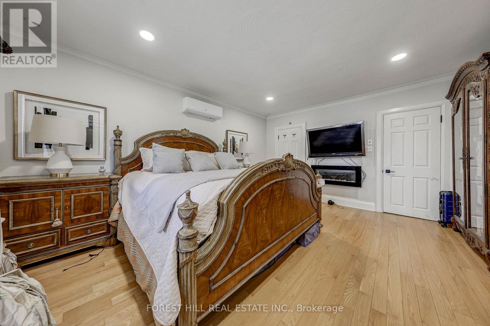 607 SPADINA ROAD - 22