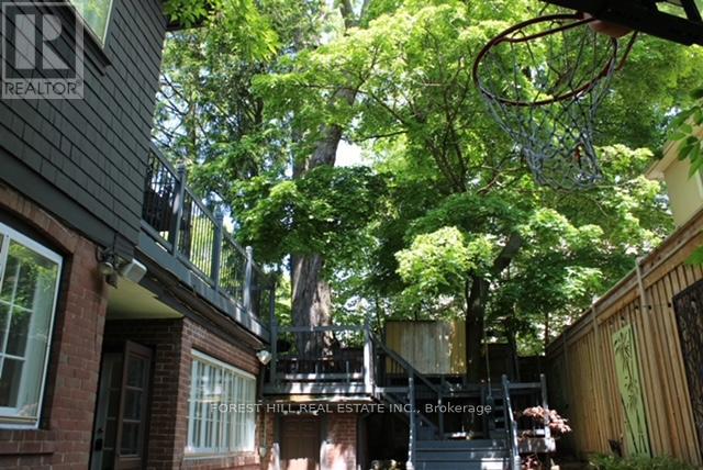607 SPADINA ROAD - 39