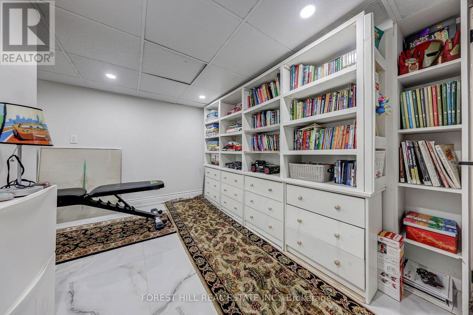 607 SPADINA ROAD - 36