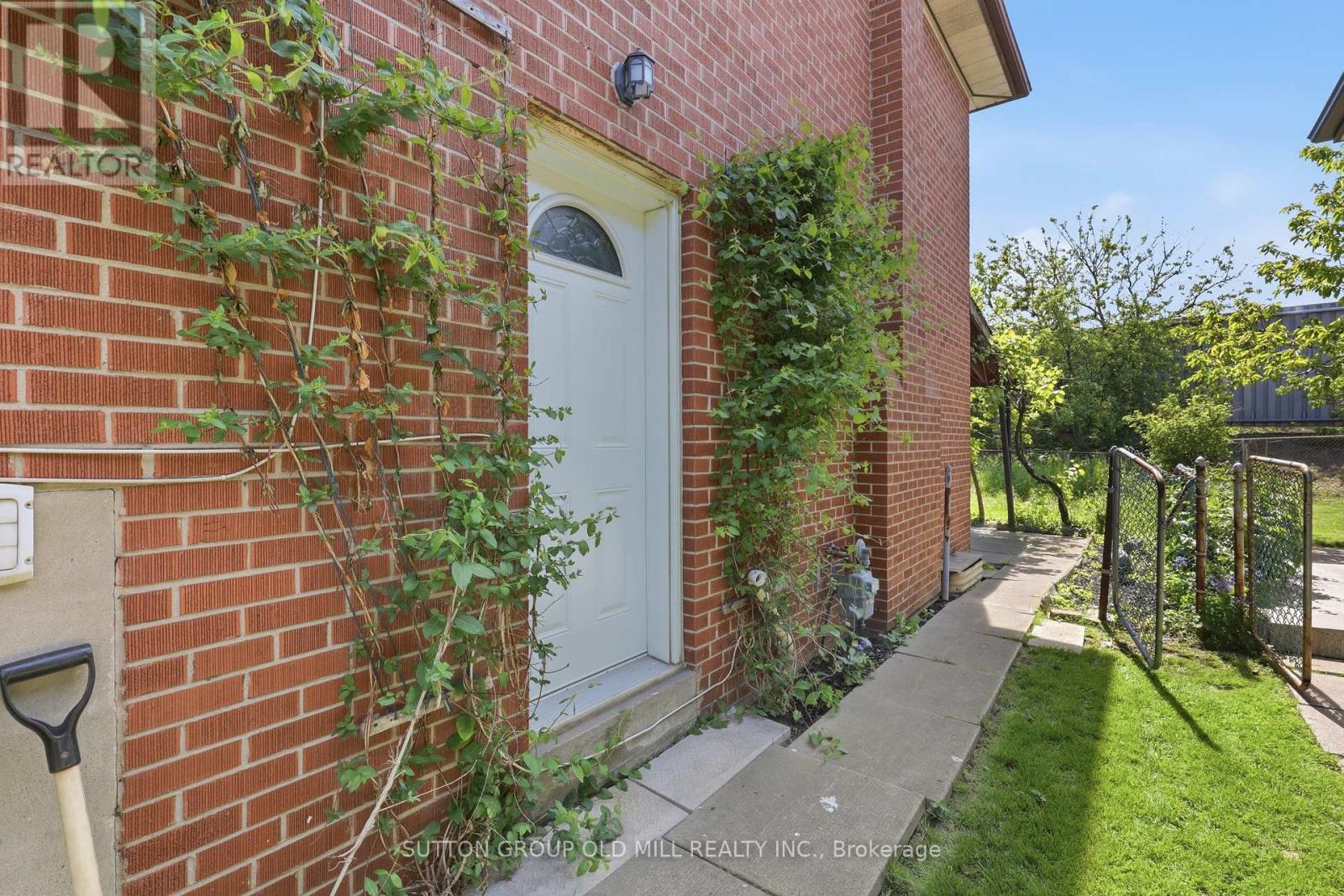 94 MUIRHEAD ROAD - 26