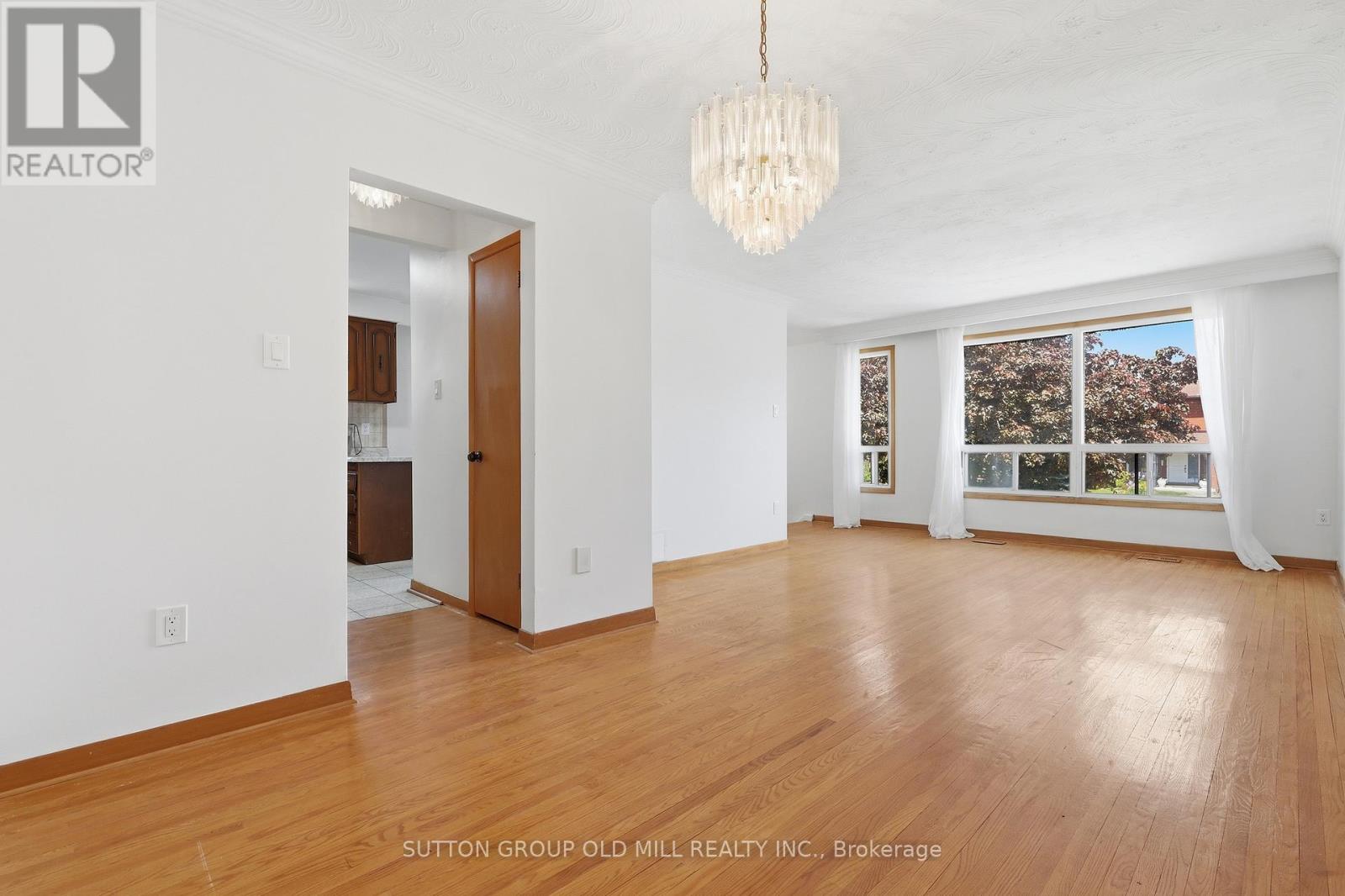 94 MUIRHEAD ROAD - 6