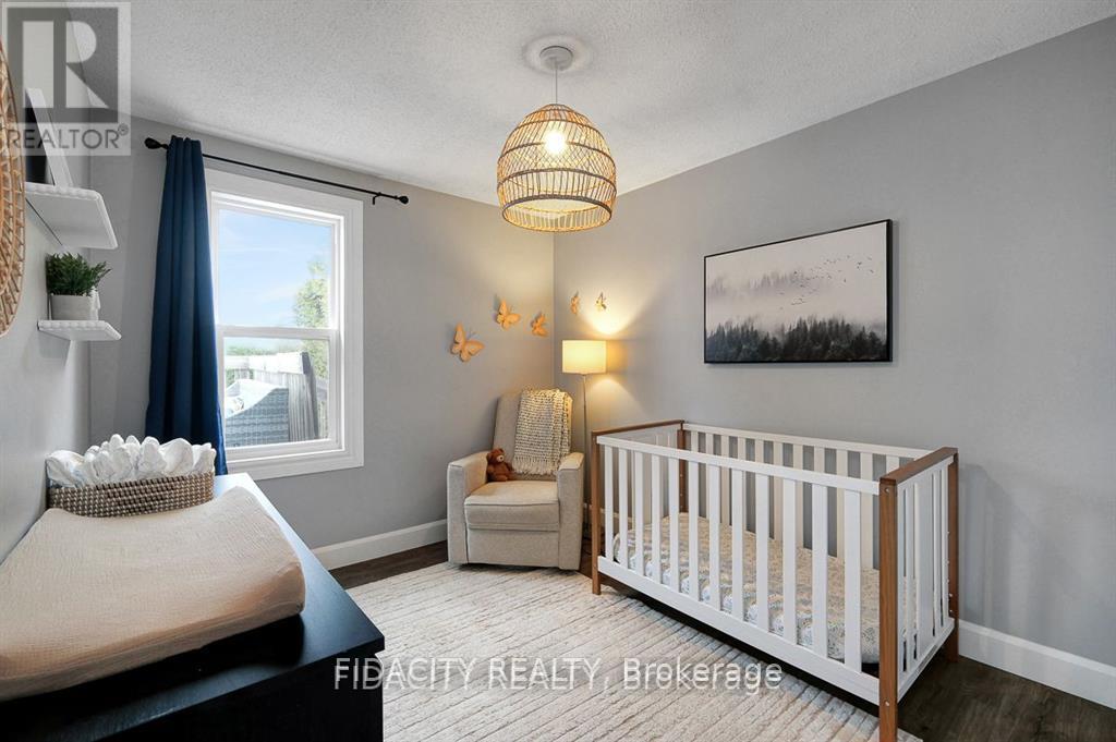 1336 ST JACQUES ROAD - 12