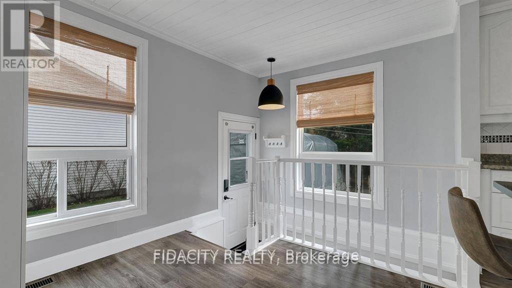 1336 ST JACQUES ROAD - 13