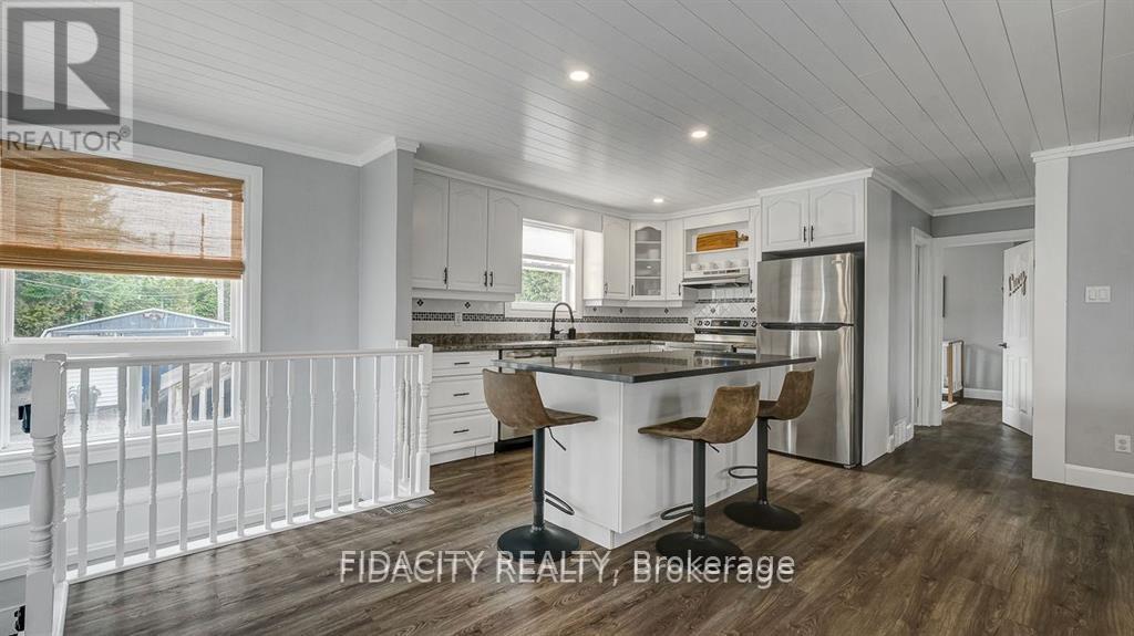 1336 ST JACQUES ROAD - 3