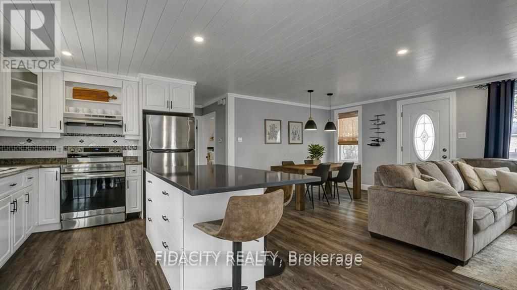 1336 ST JACQUES ROAD - 4