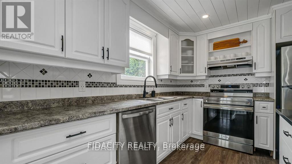 1336 ST JACQUES ROAD - 5
