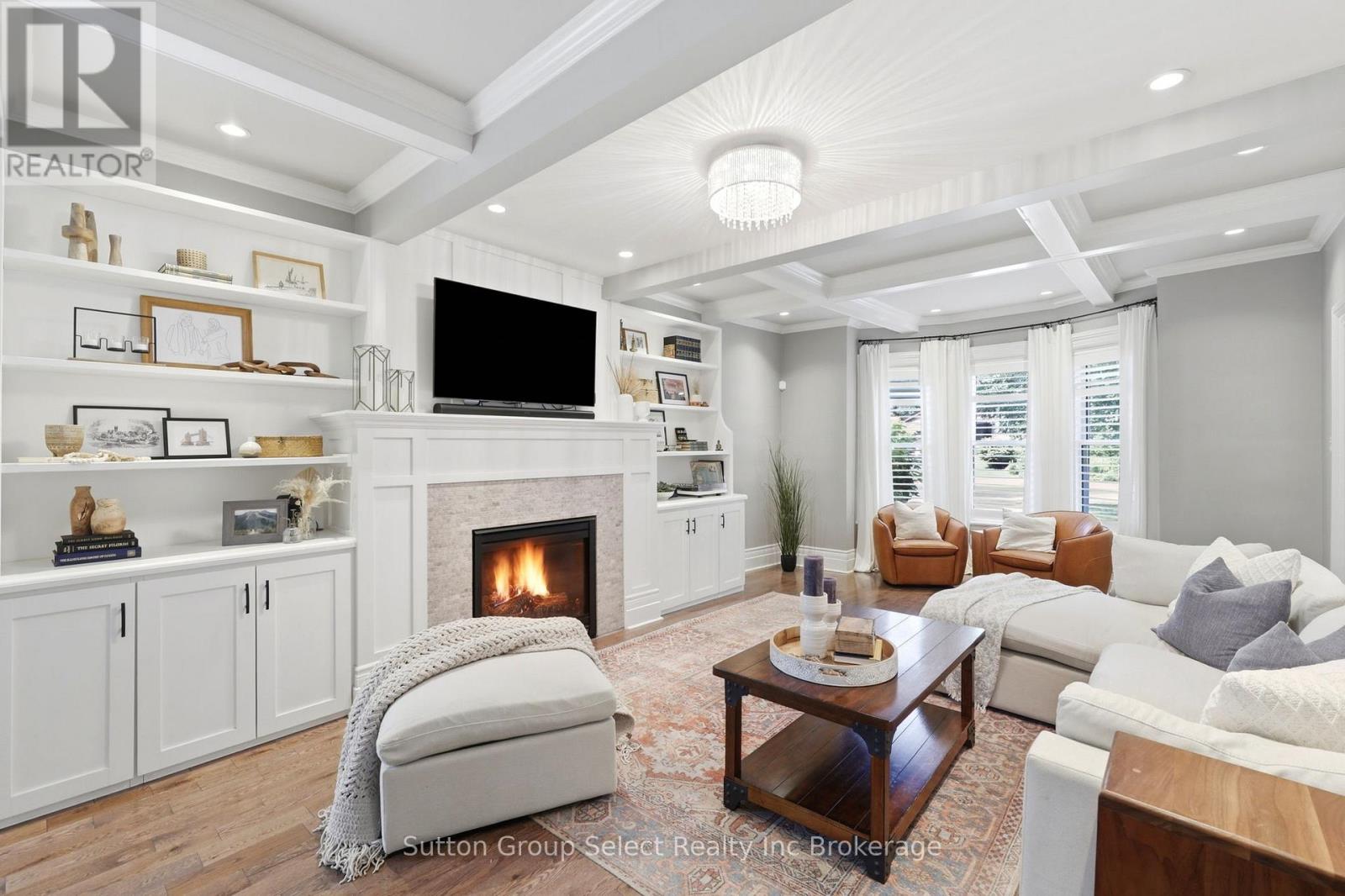 340 RIDOUT STREET S - 10