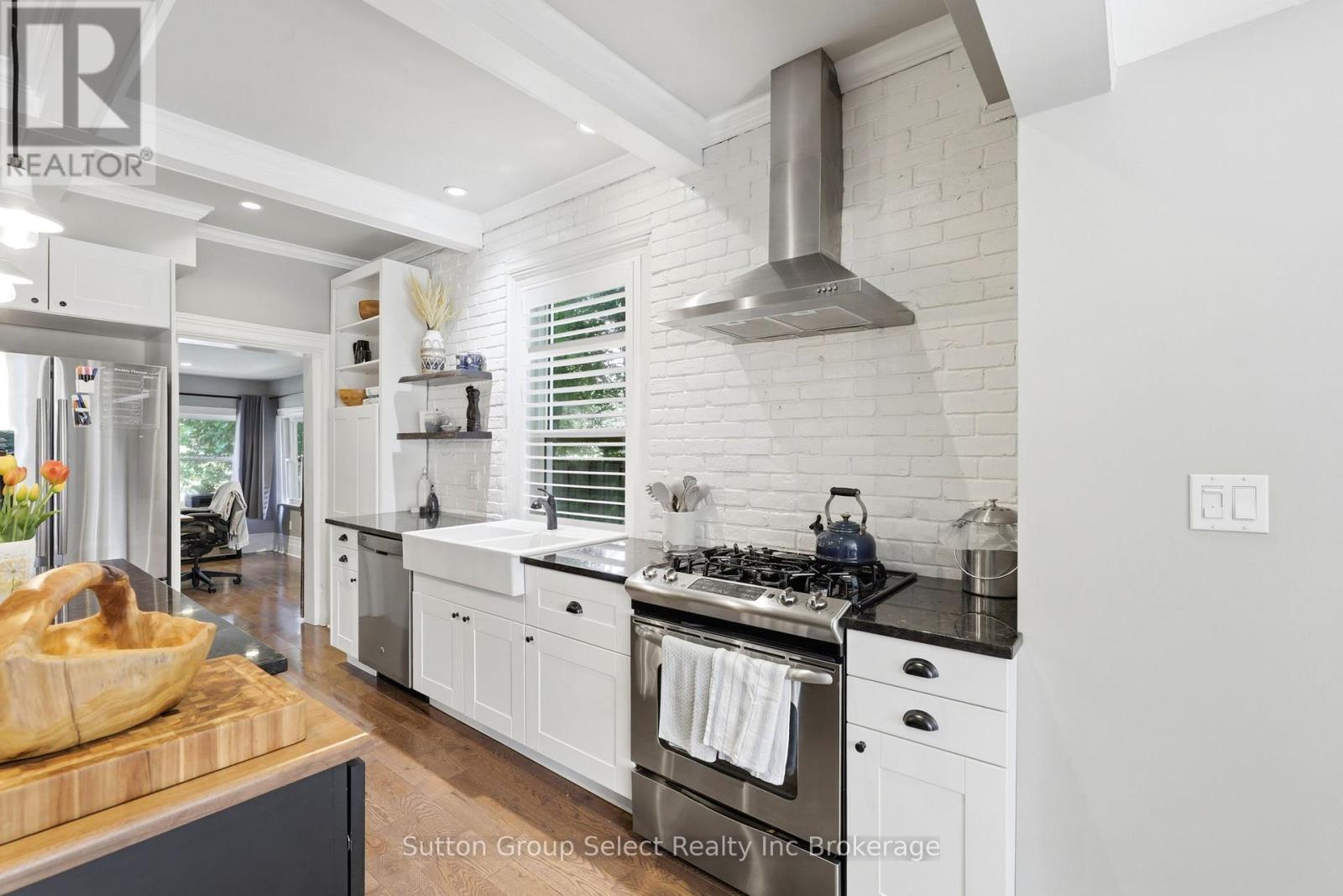 340 RIDOUT STREET S - 15