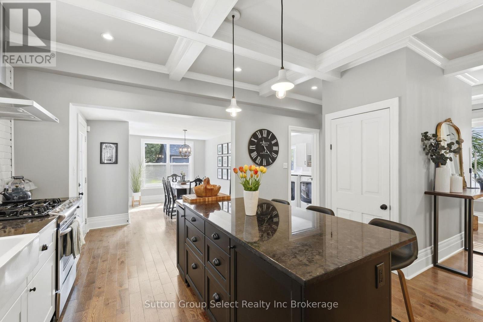 340 RIDOUT STREET S - 17