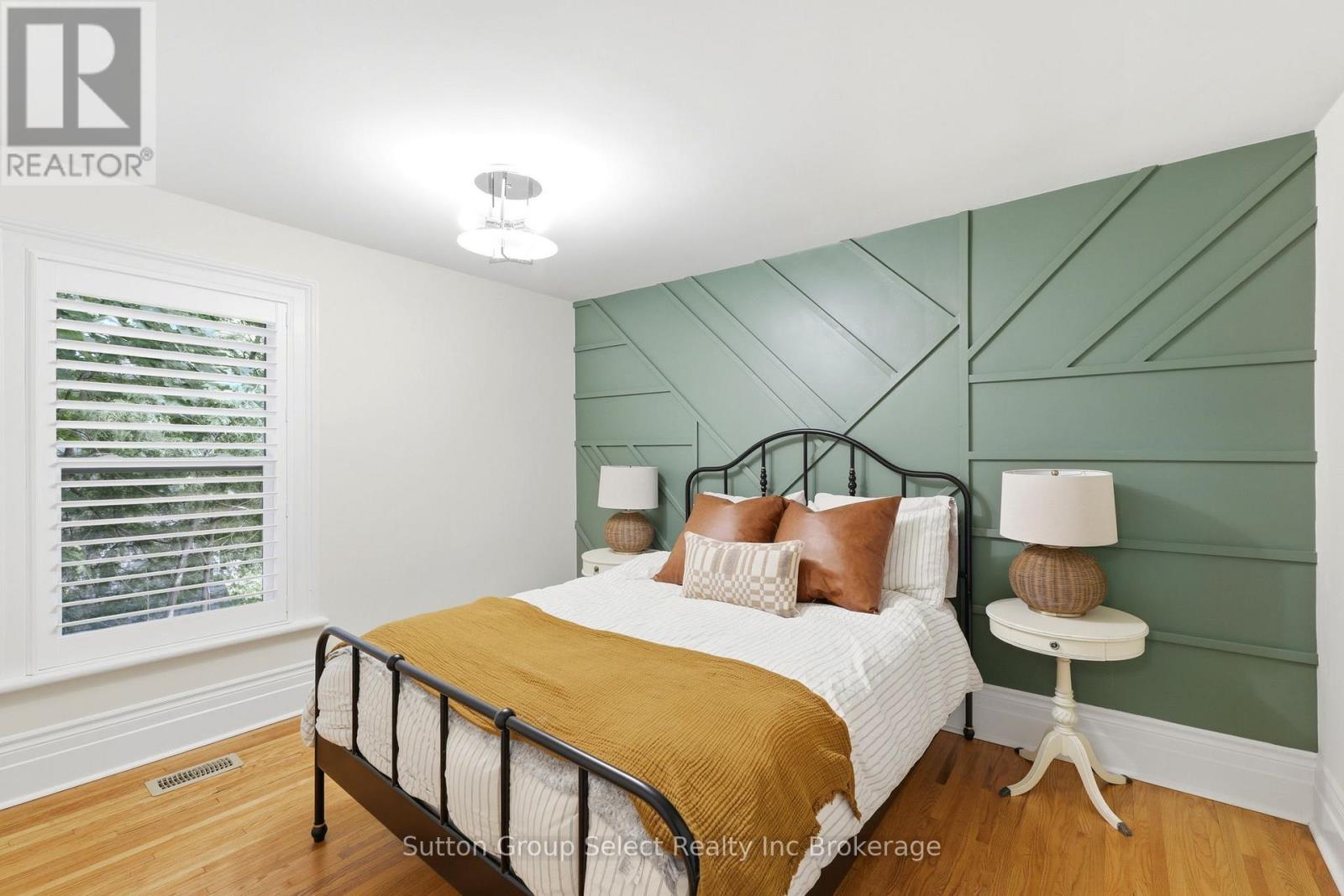 340 RIDOUT STREET S - 29