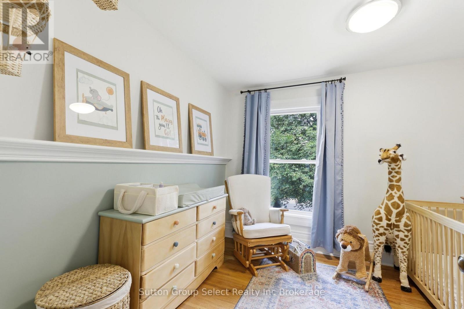 340 RIDOUT STREET S - 30