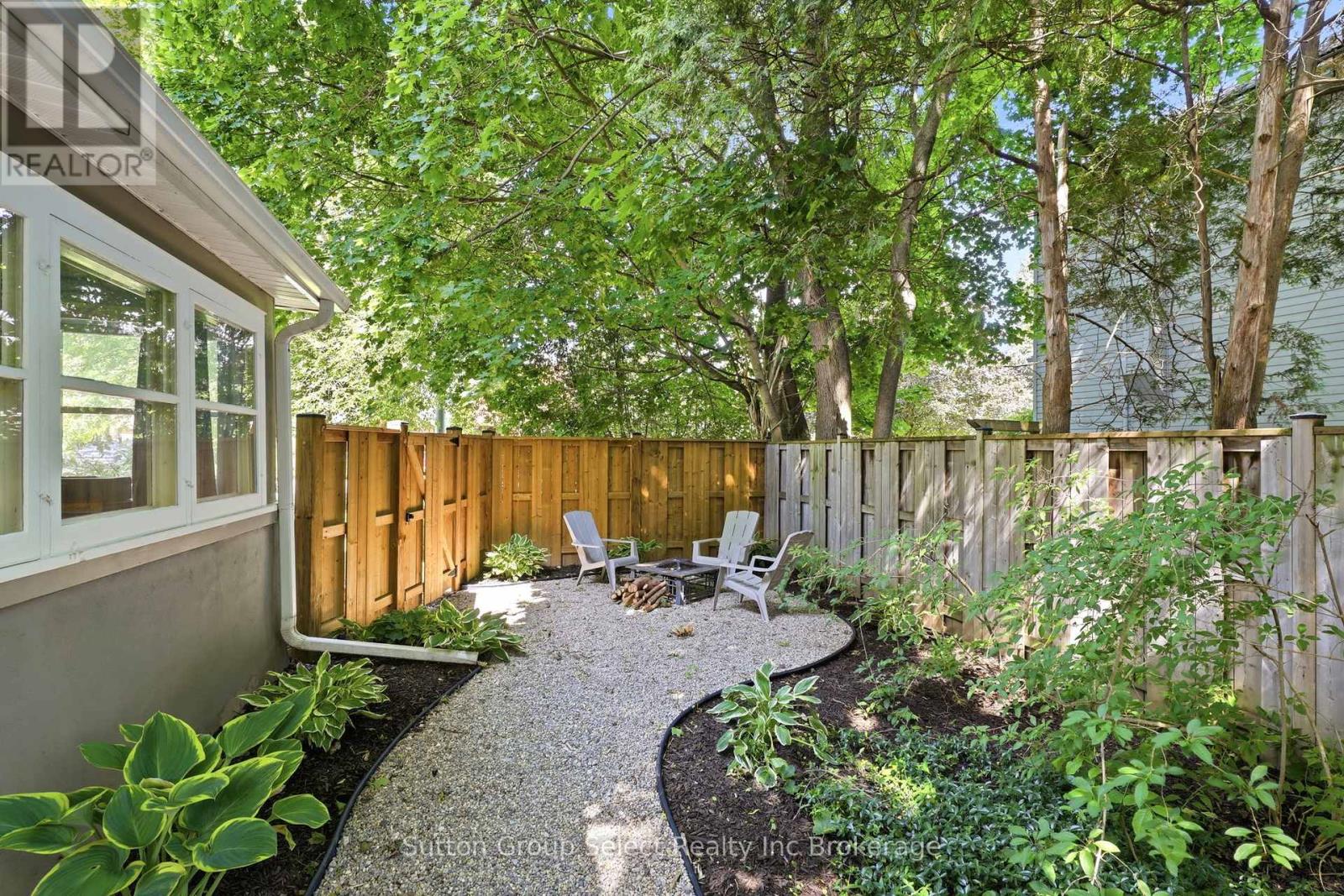 340 RIDOUT STREET S - 34