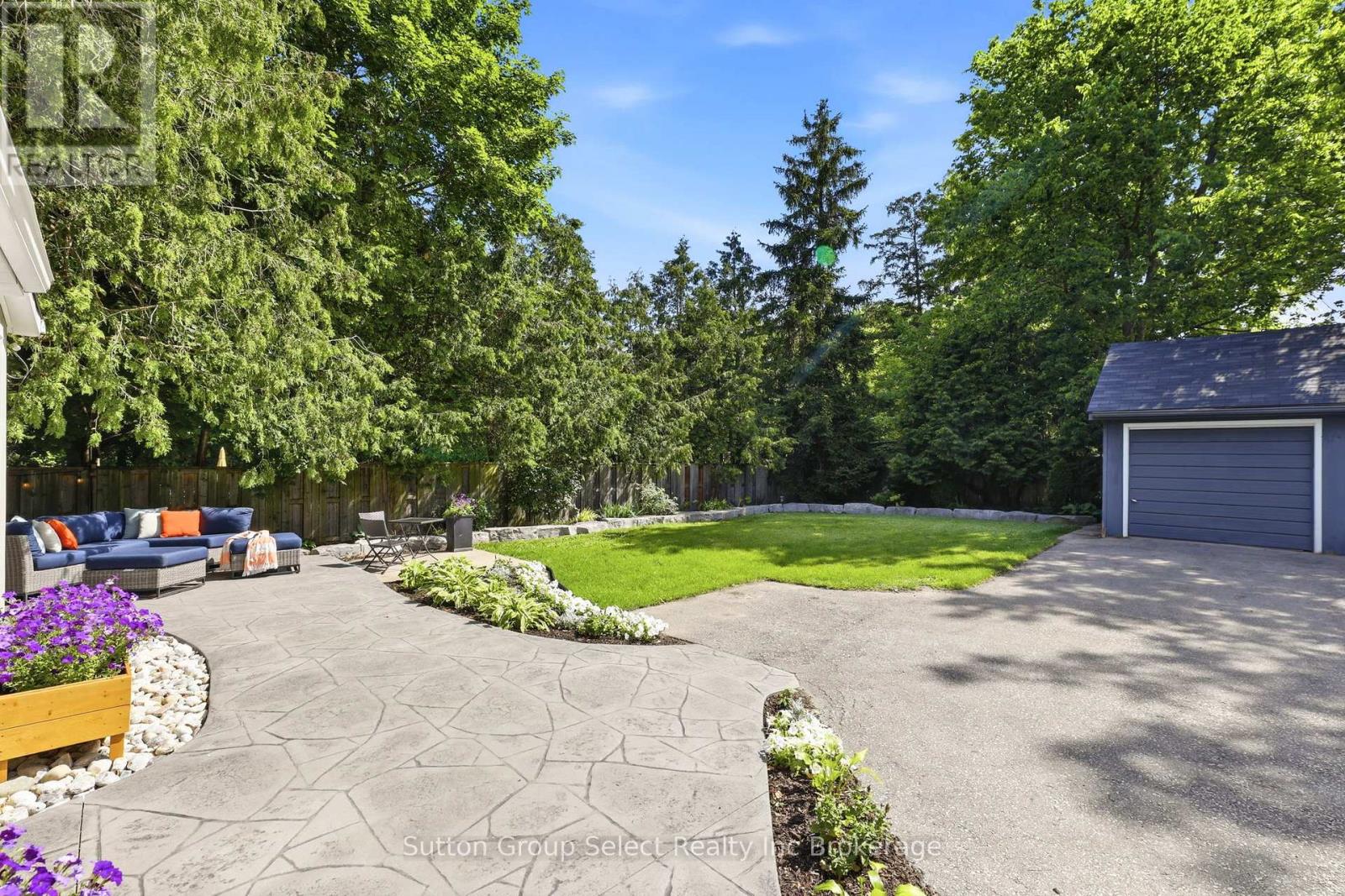 340 RIDOUT STREET S - 37