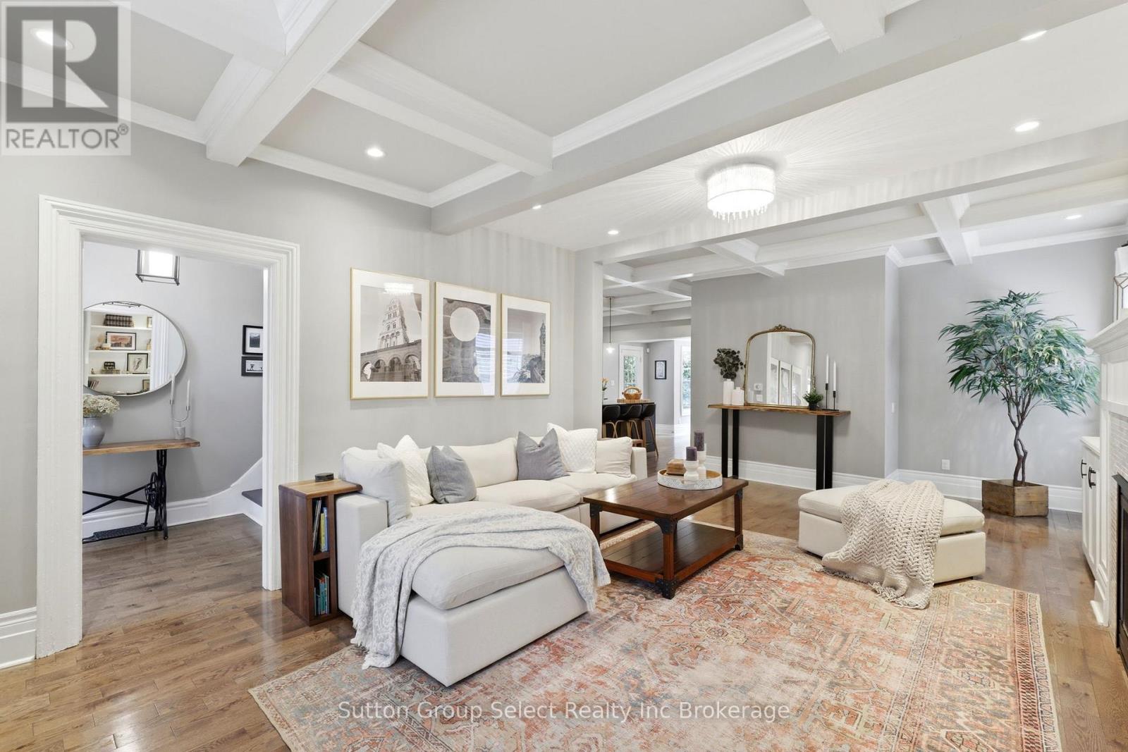 340 RIDOUT STREET S - 8