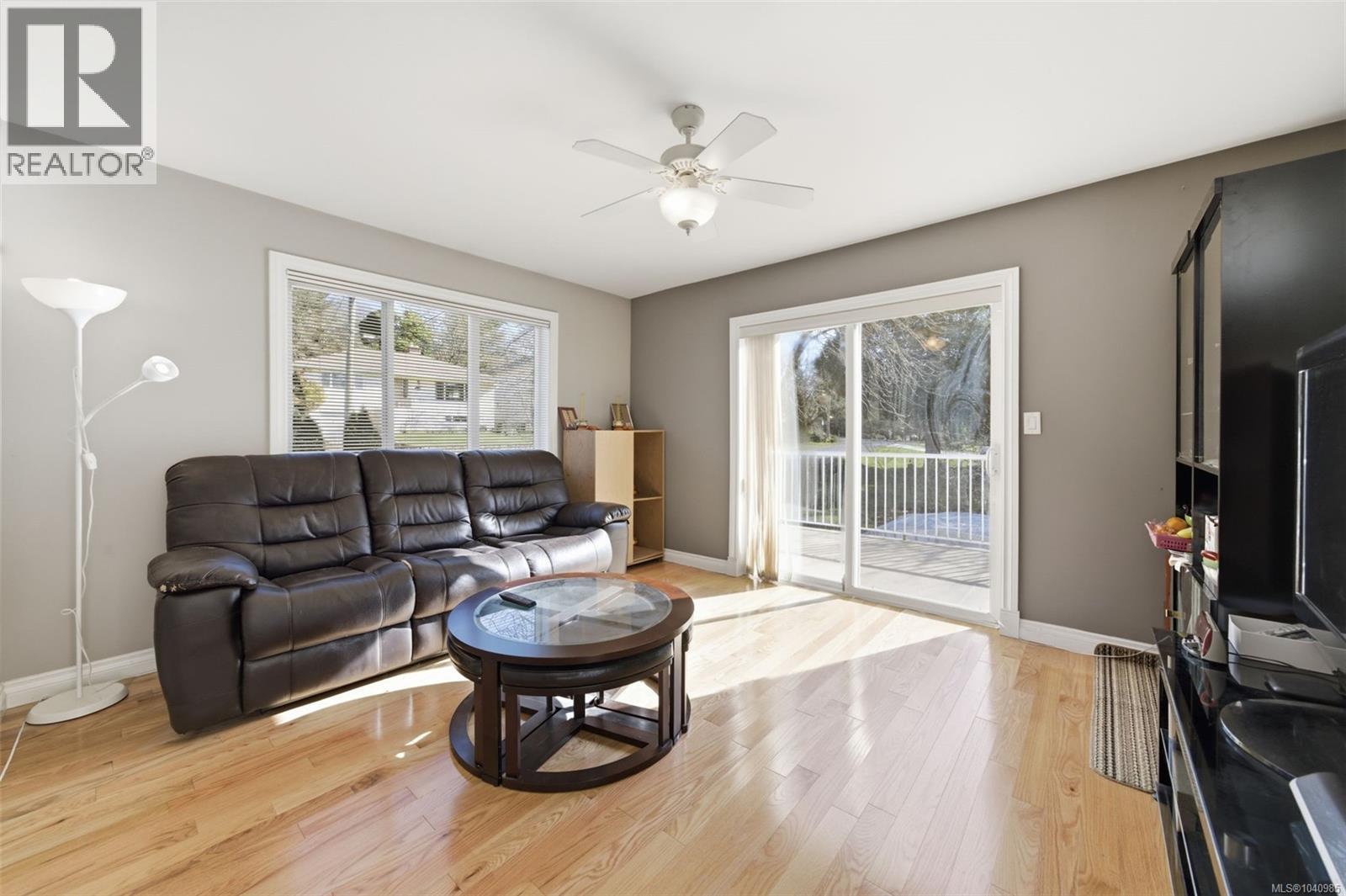 1185 Rock St - 15