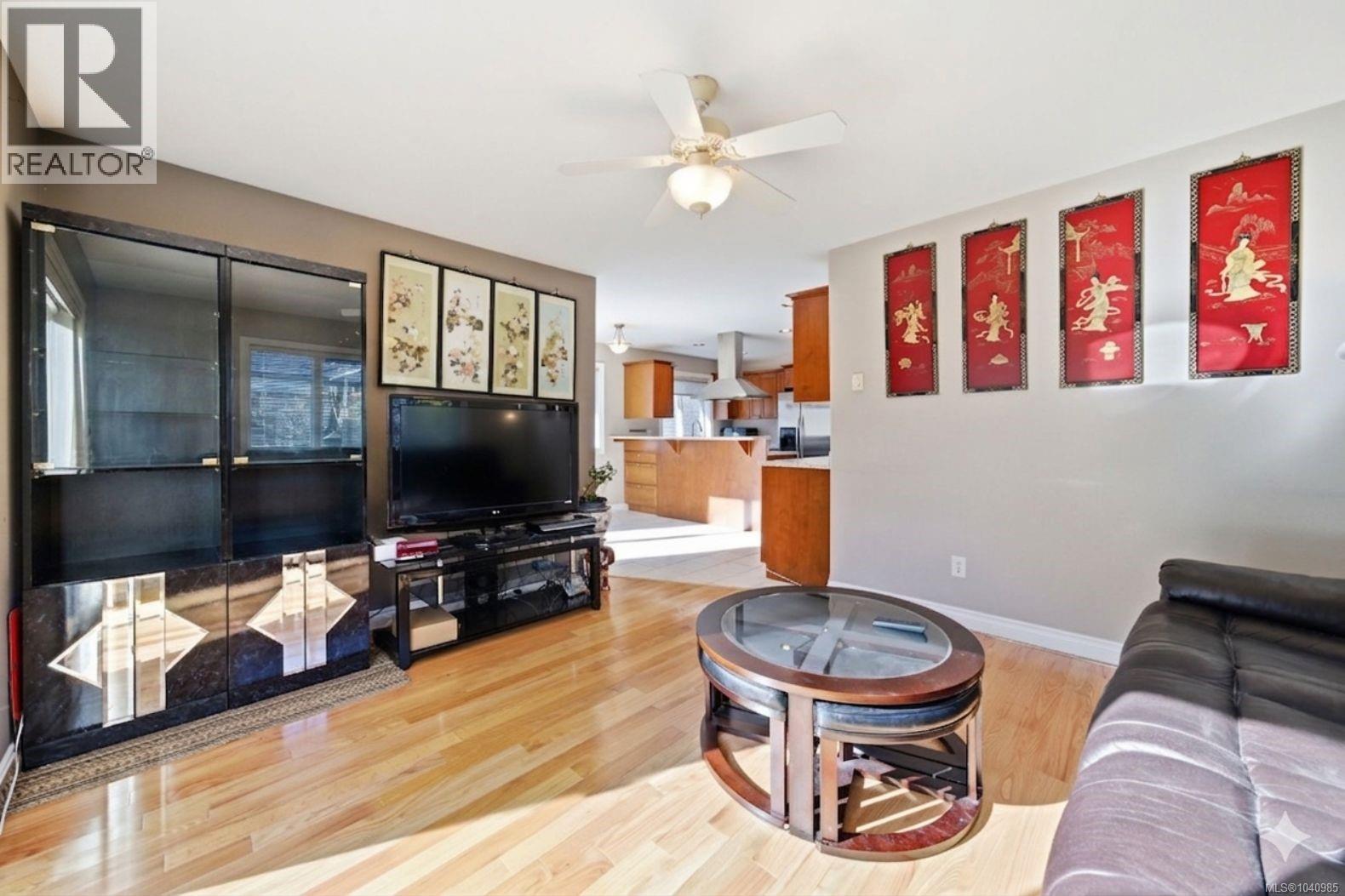 1185 Rock St - 16