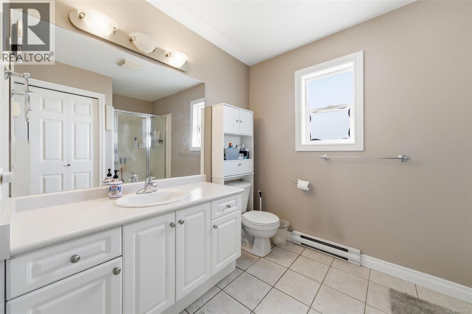 1185 Rock St - 21