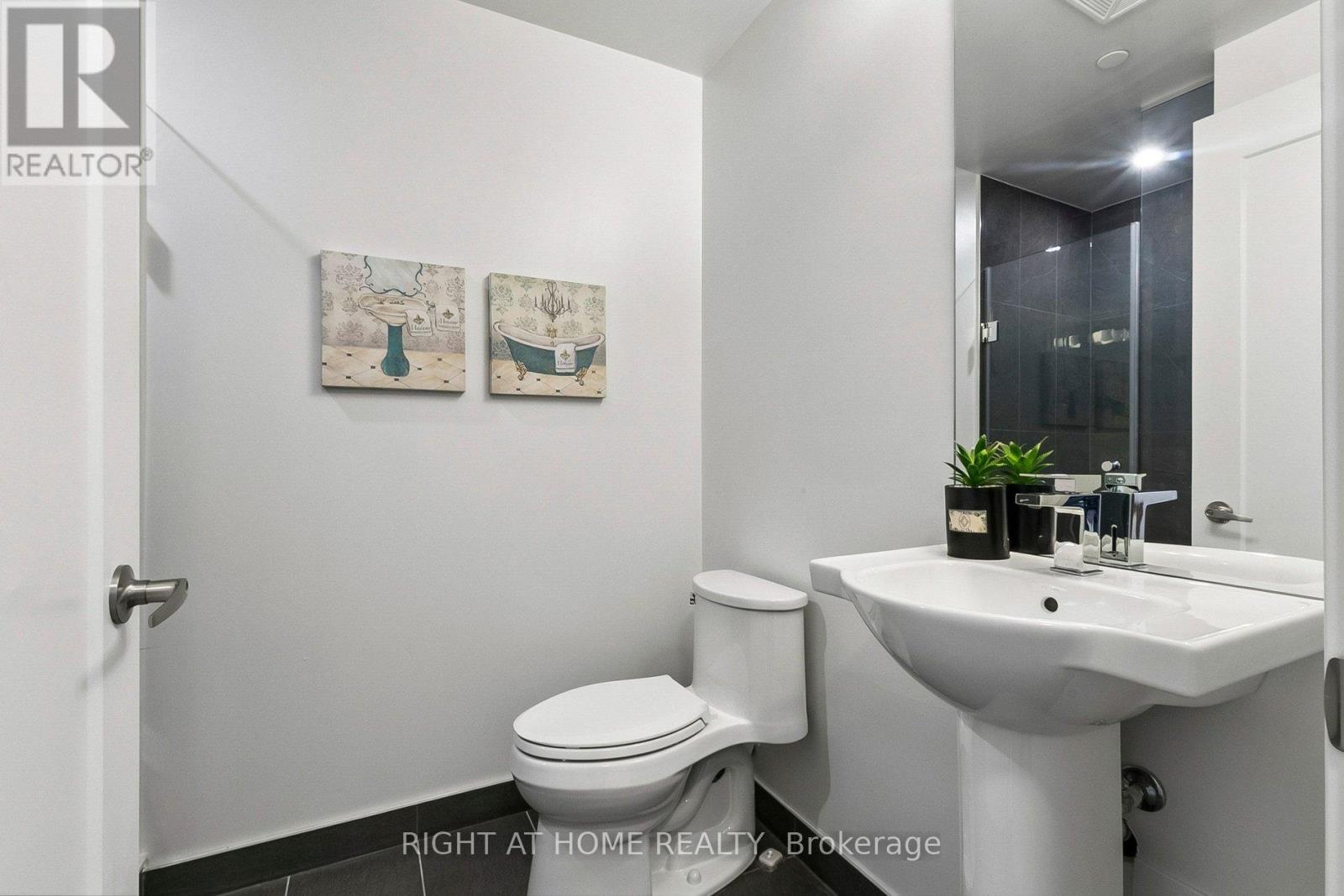 #2328 135 LOWER SHERBOURNE STREET - 24