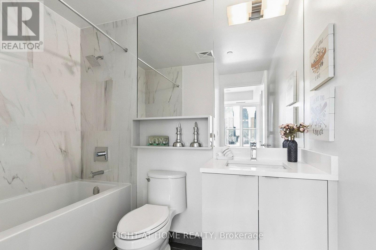 #2328 135 LOWER SHERBOURNE STREET - 21