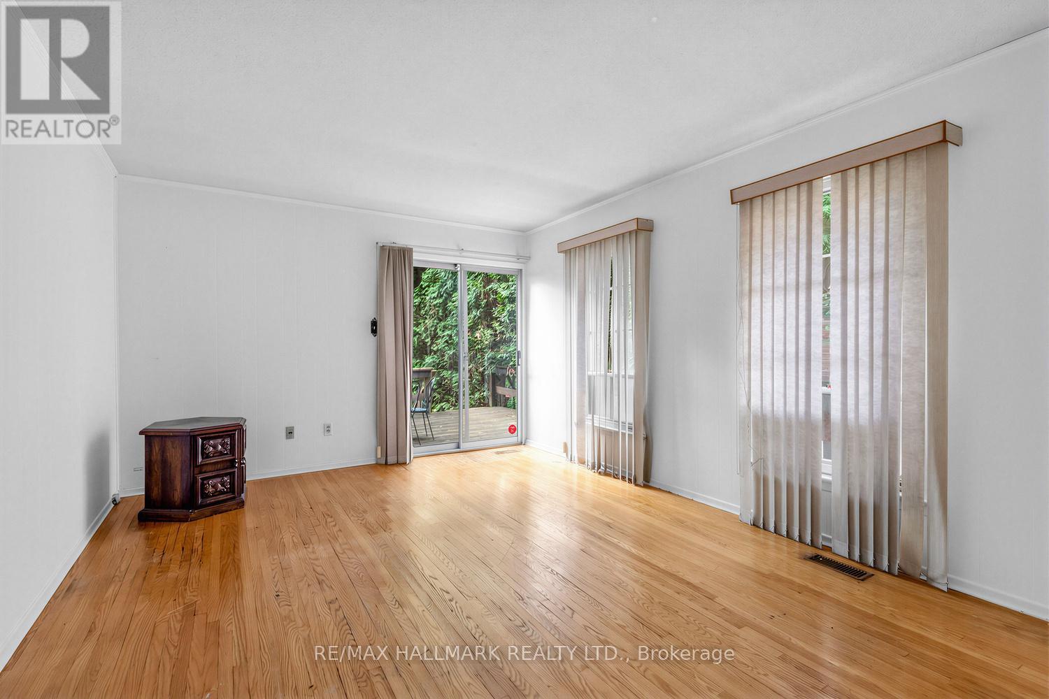 691 CONACHER DRIVE - 15