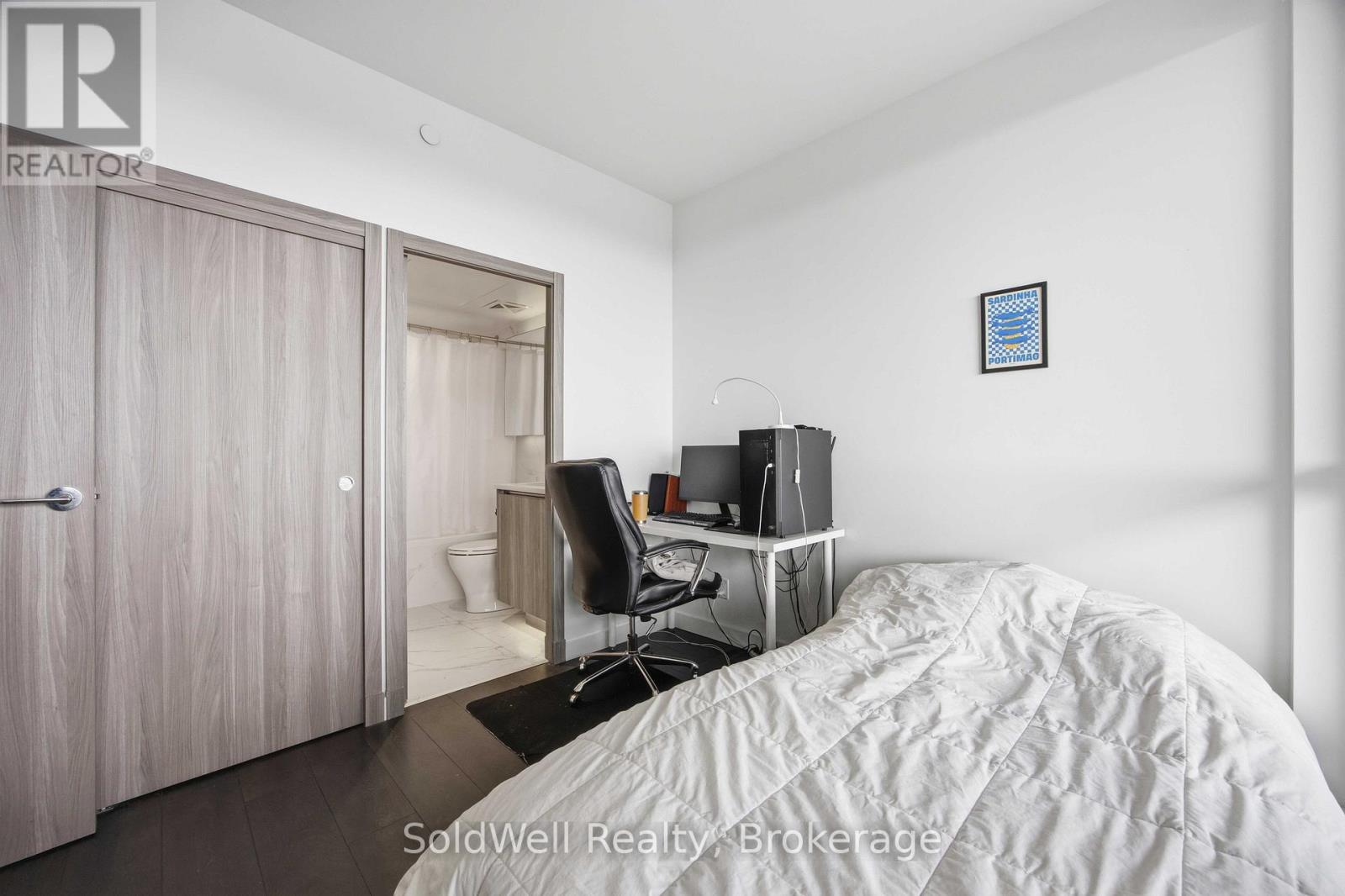 #2103 25 MCMAHON DRIVE - 18