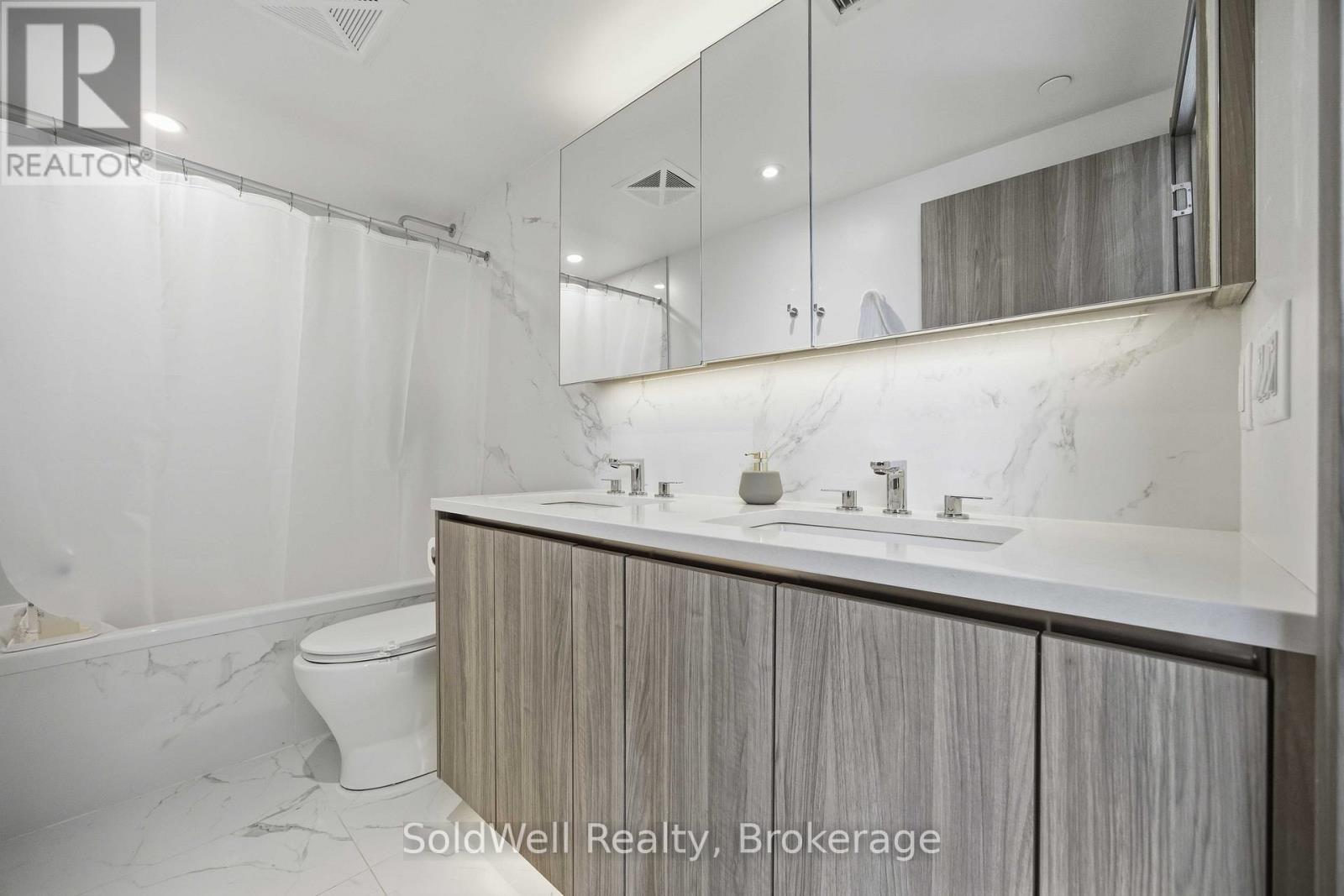 #2103 25 MCMAHON DRIVE - 27