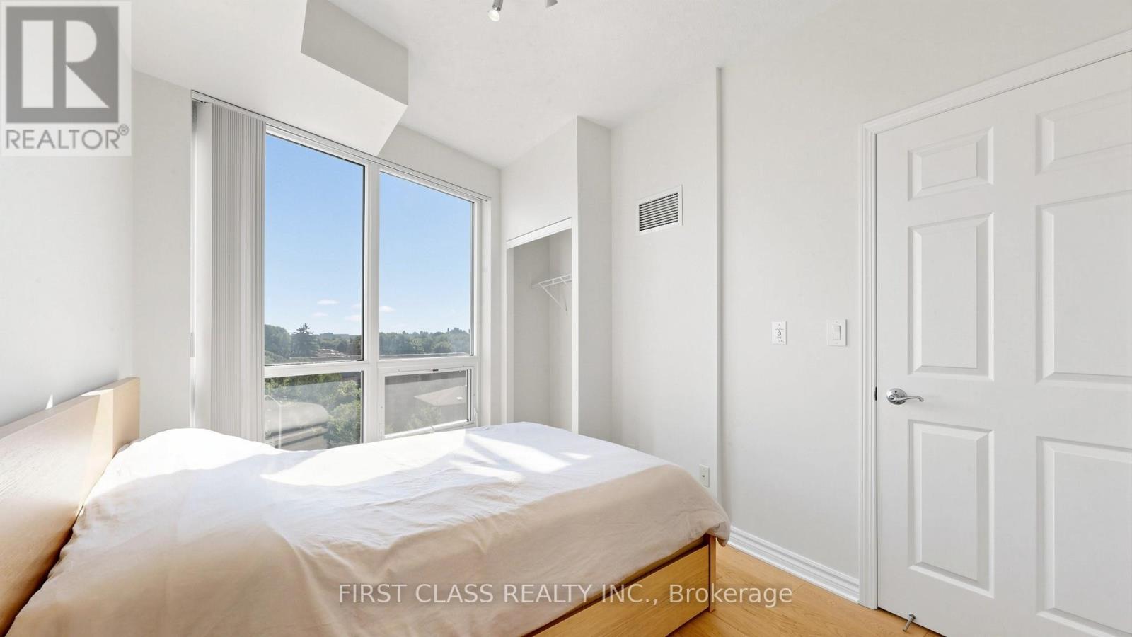 #612 18 HOLMES AVENUE - 13