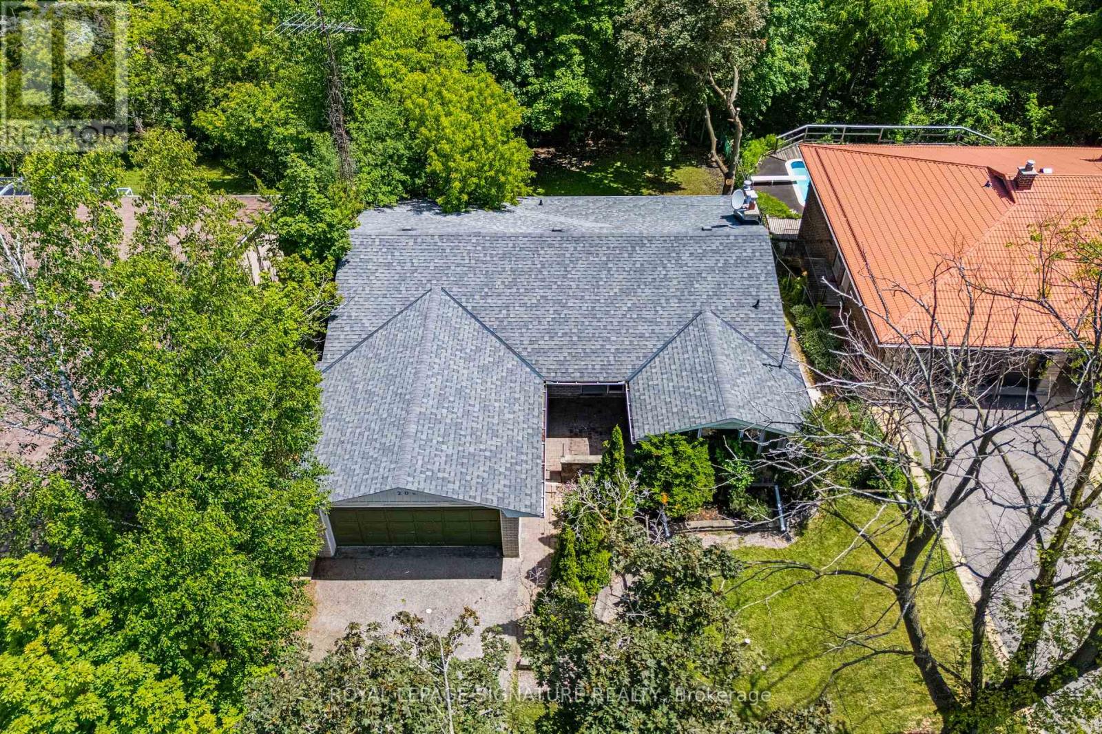 209 BURBANK DRIVE - 10