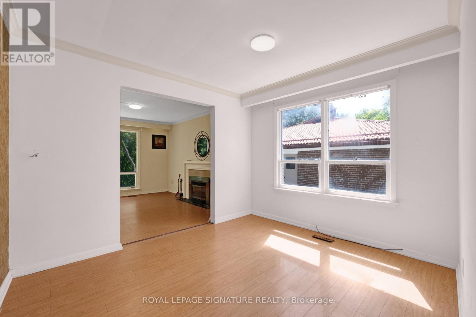 209 BURBANK DRIVE - 14