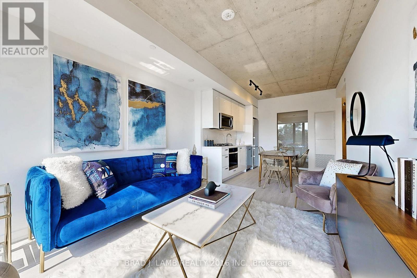 #302 195 MCCAUL STREET - 5