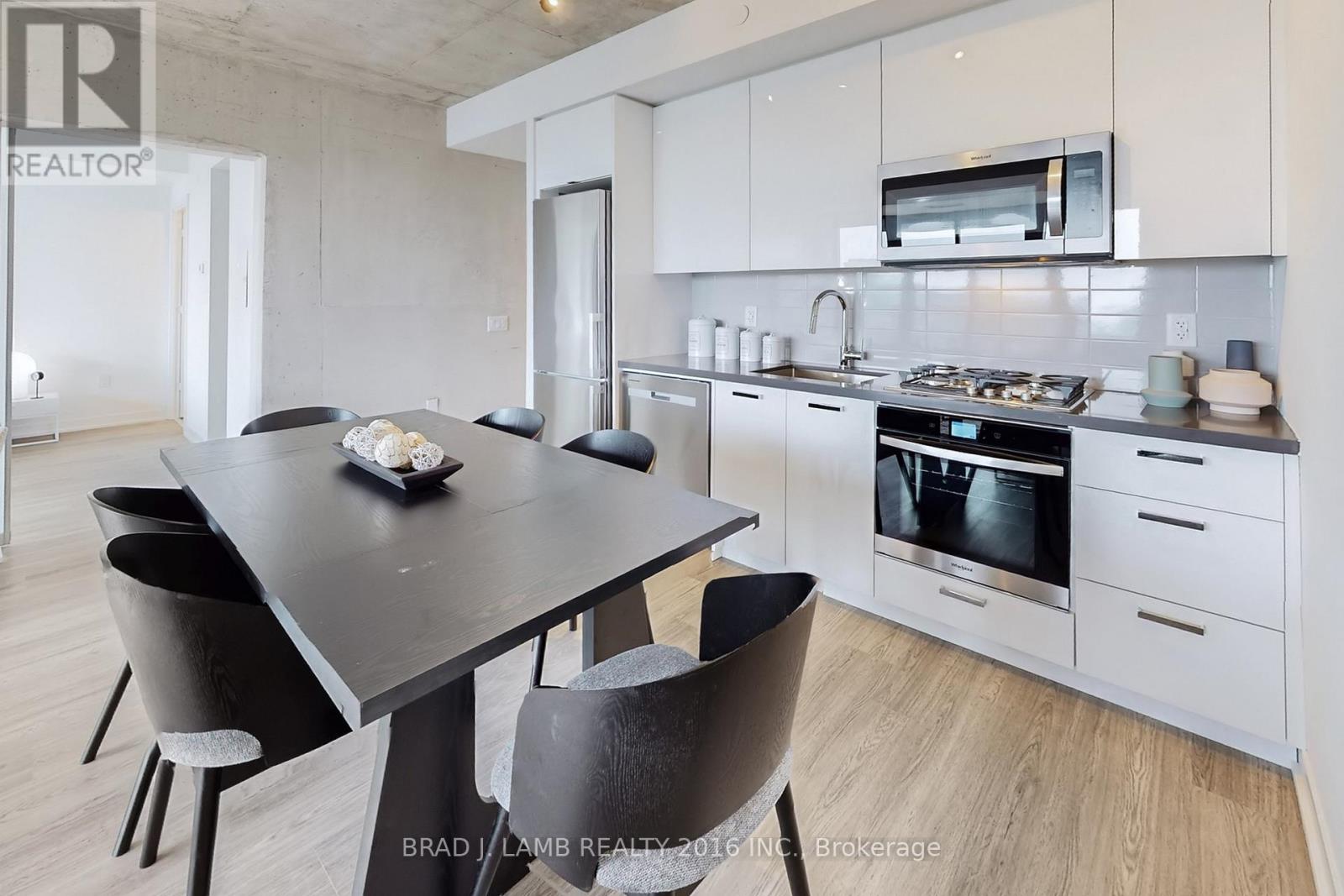 #1011 195 MCCAUL STREET - 9