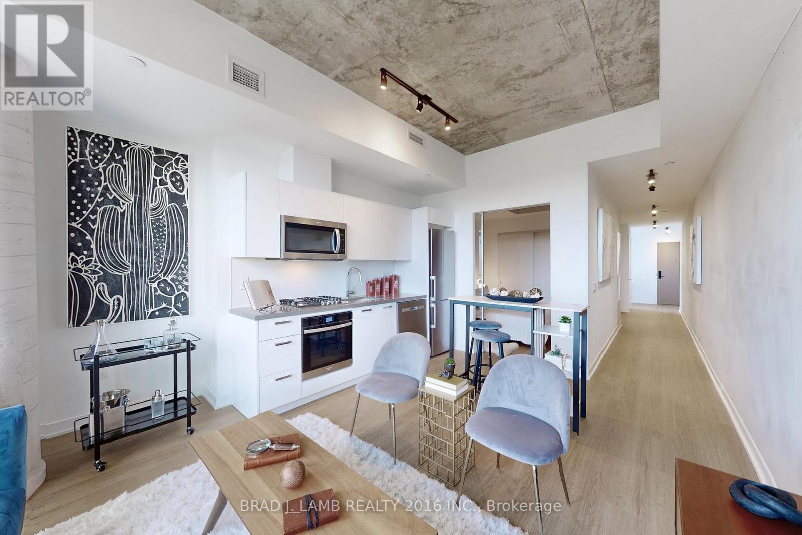#705 195 MCCAUL STREET - 9