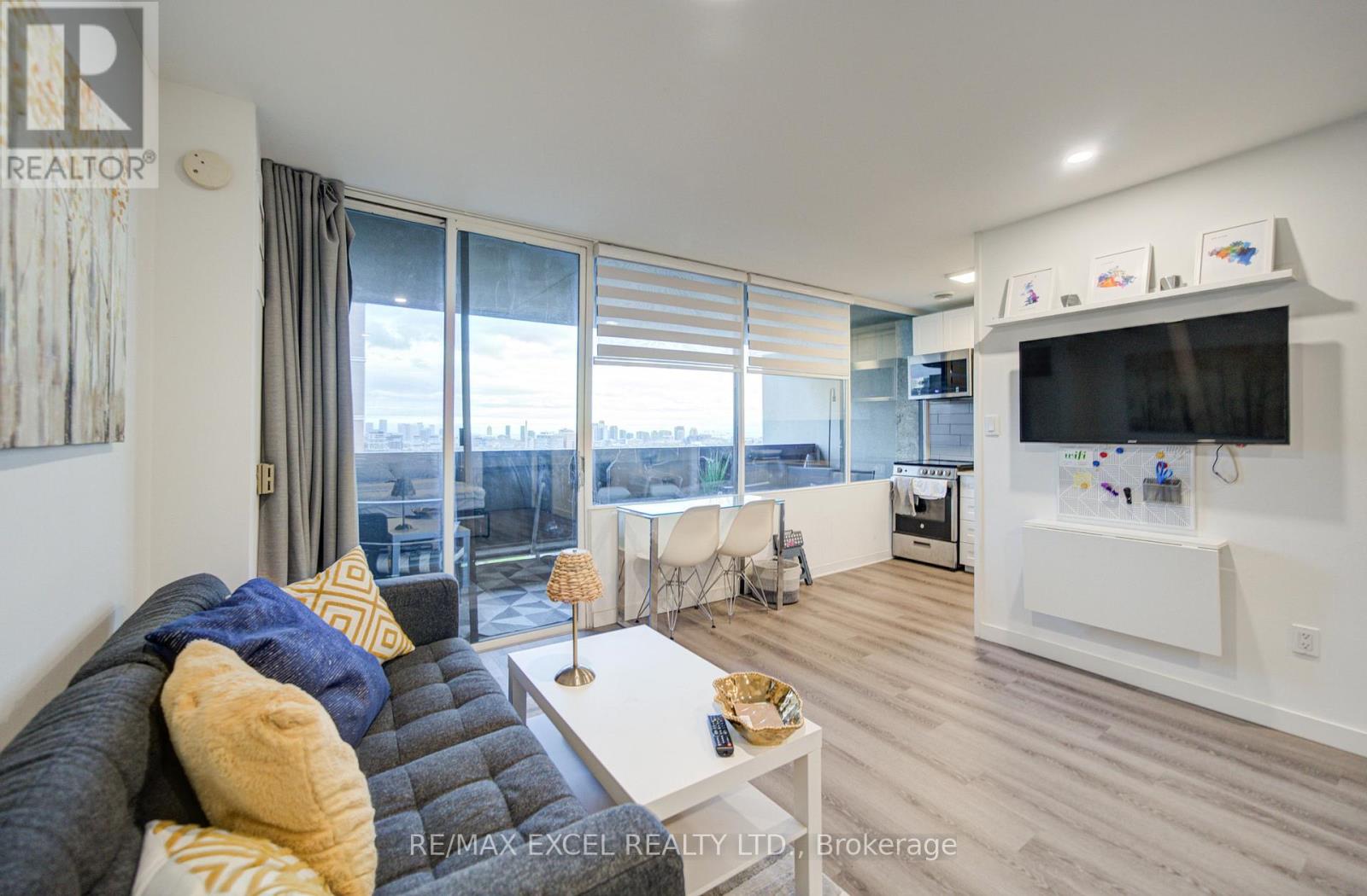 #1605 720 SPADINA AVENUE - 23