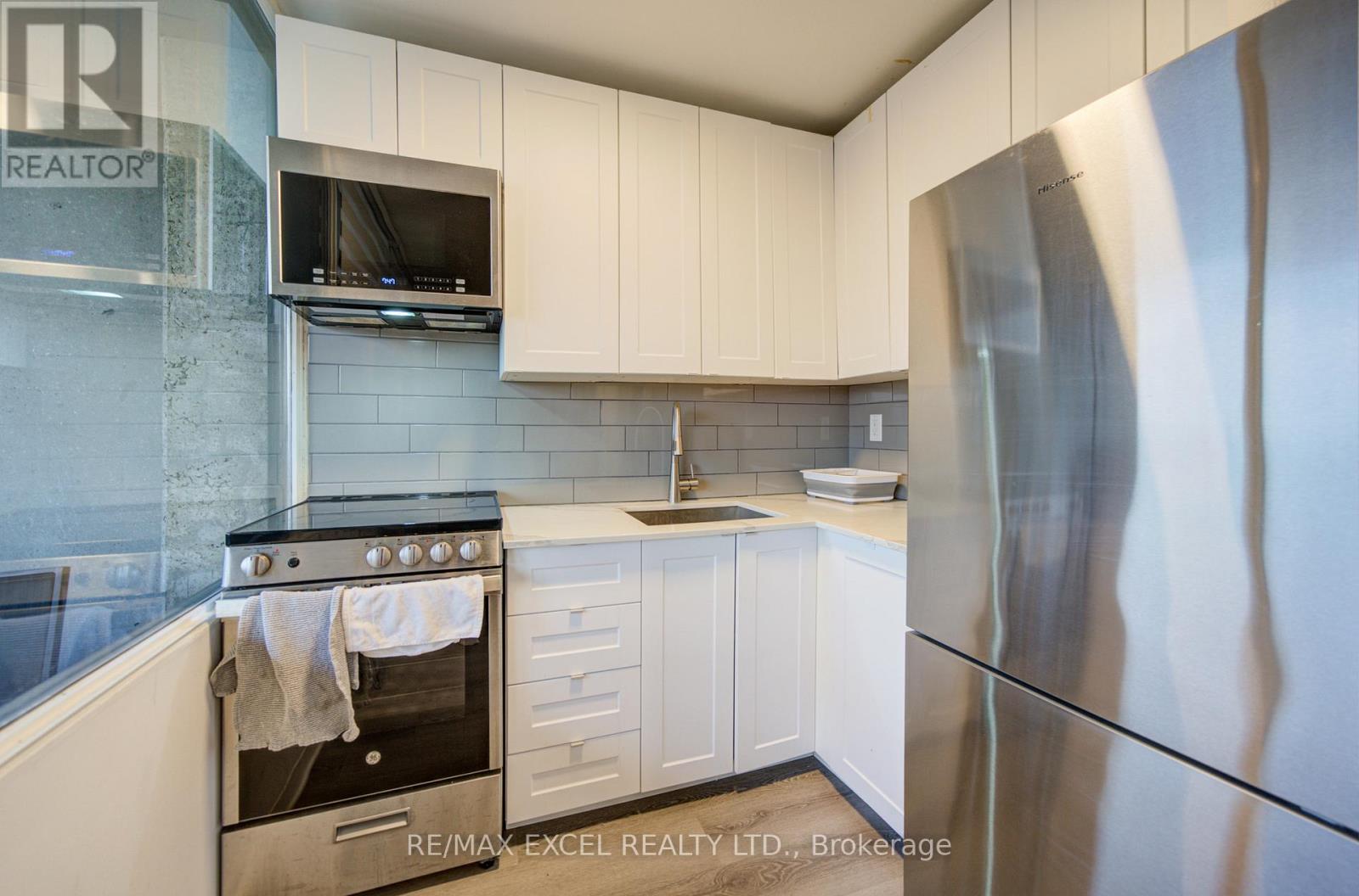 #1605 720 SPADINA AVENUE - 27
