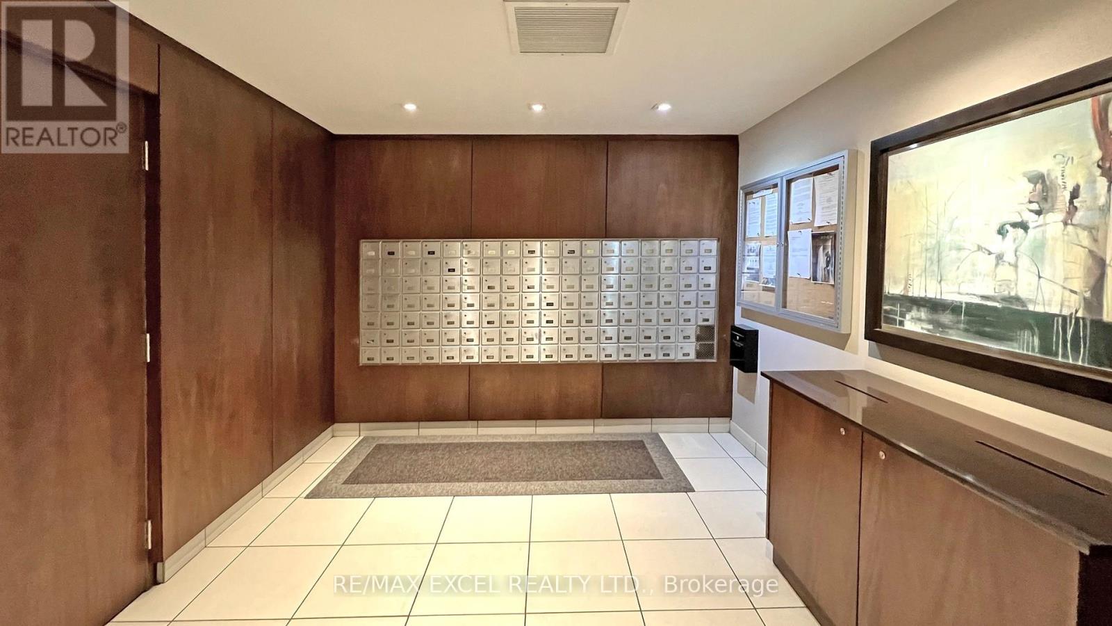 #1605 720 SPADINA AVENUE - 6