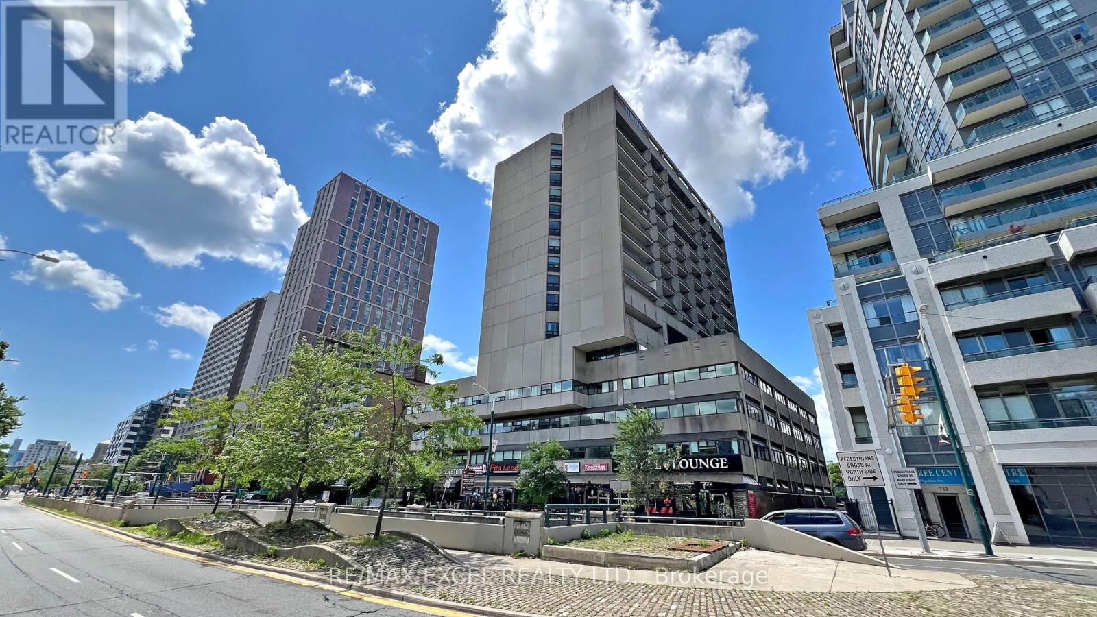 #1605 720 SPADINA AVENUE - 1