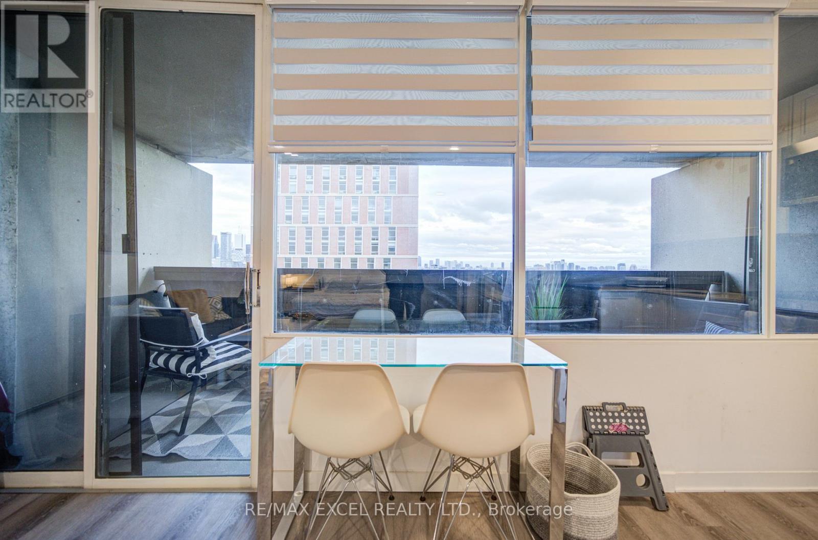 #1605 720 SPADINA AVENUE - 25