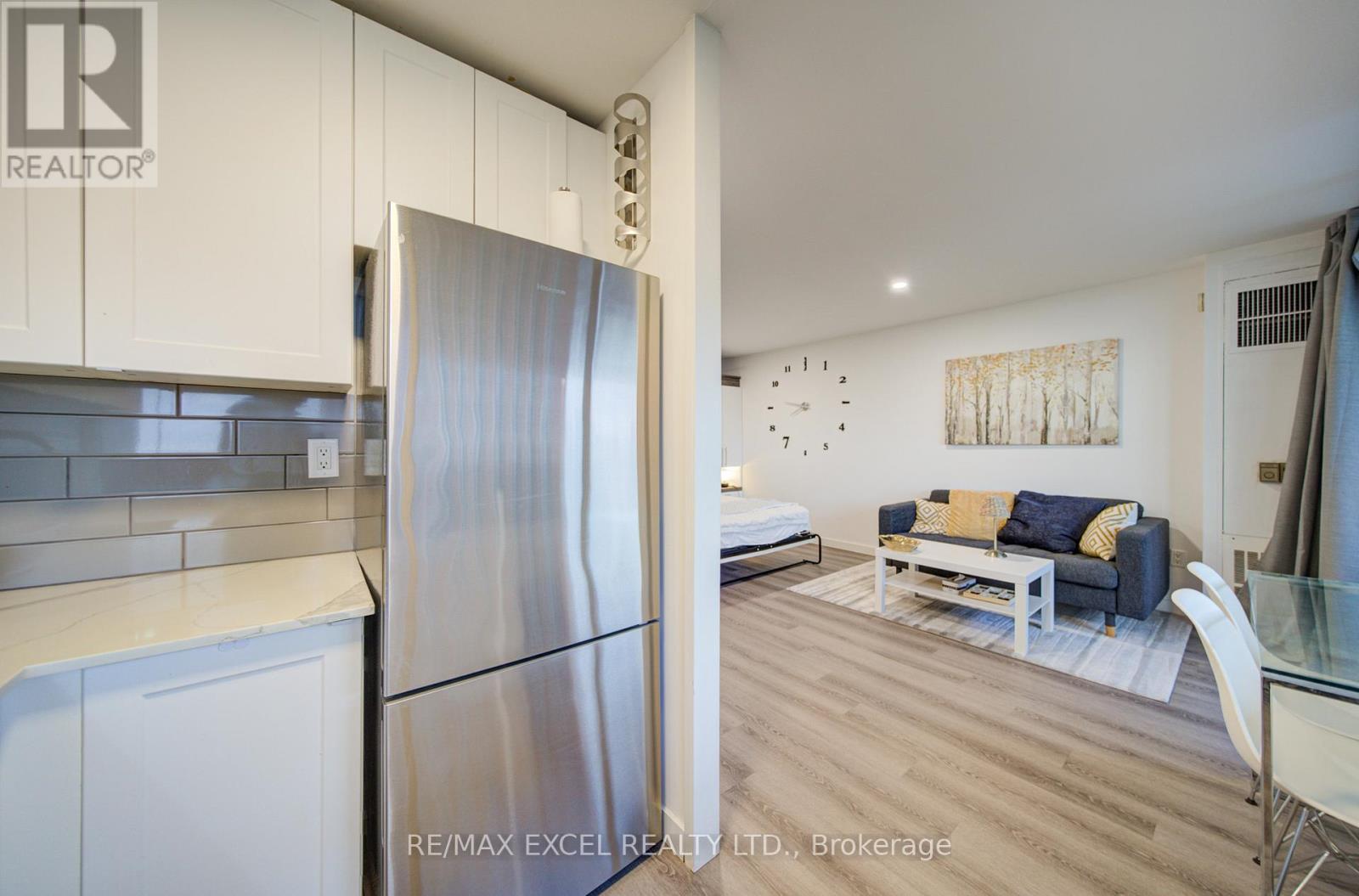 #1605 720 SPADINA AVENUE - 31