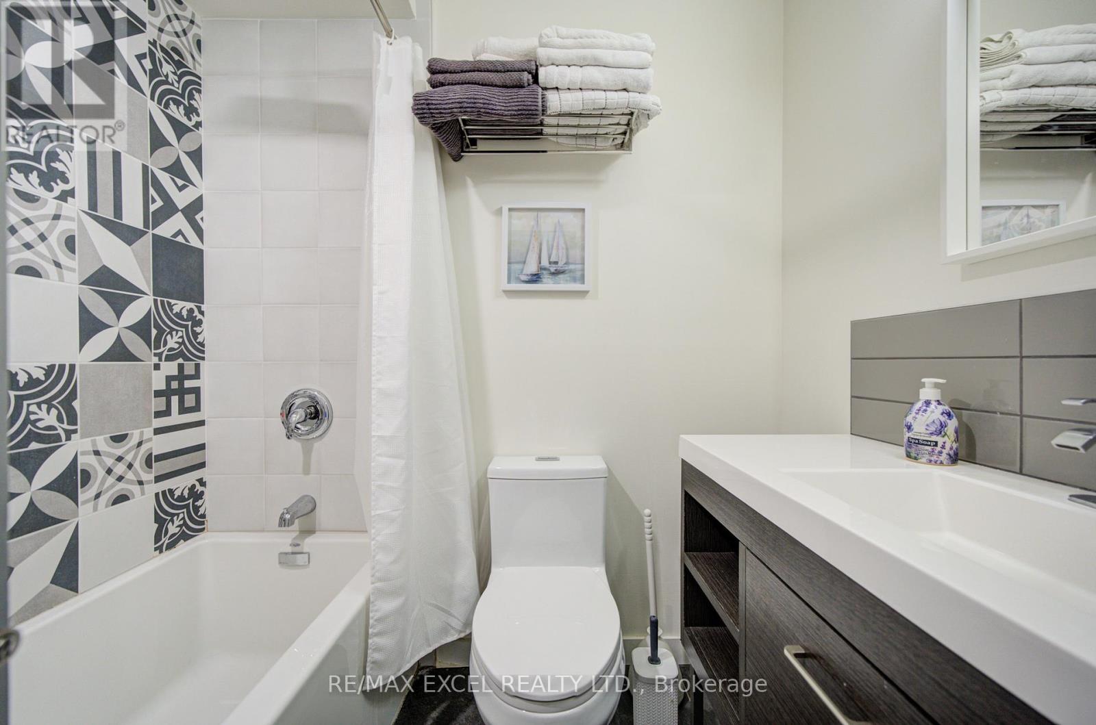 #1605 720 SPADINA AVENUE - 19