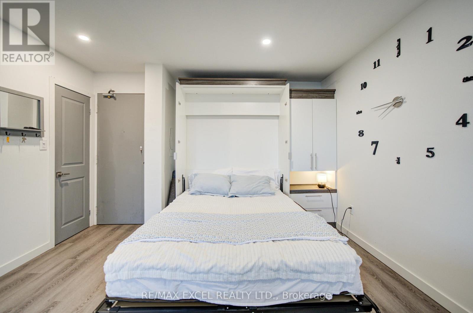 #1605 720 SPADINA AVENUE - 15