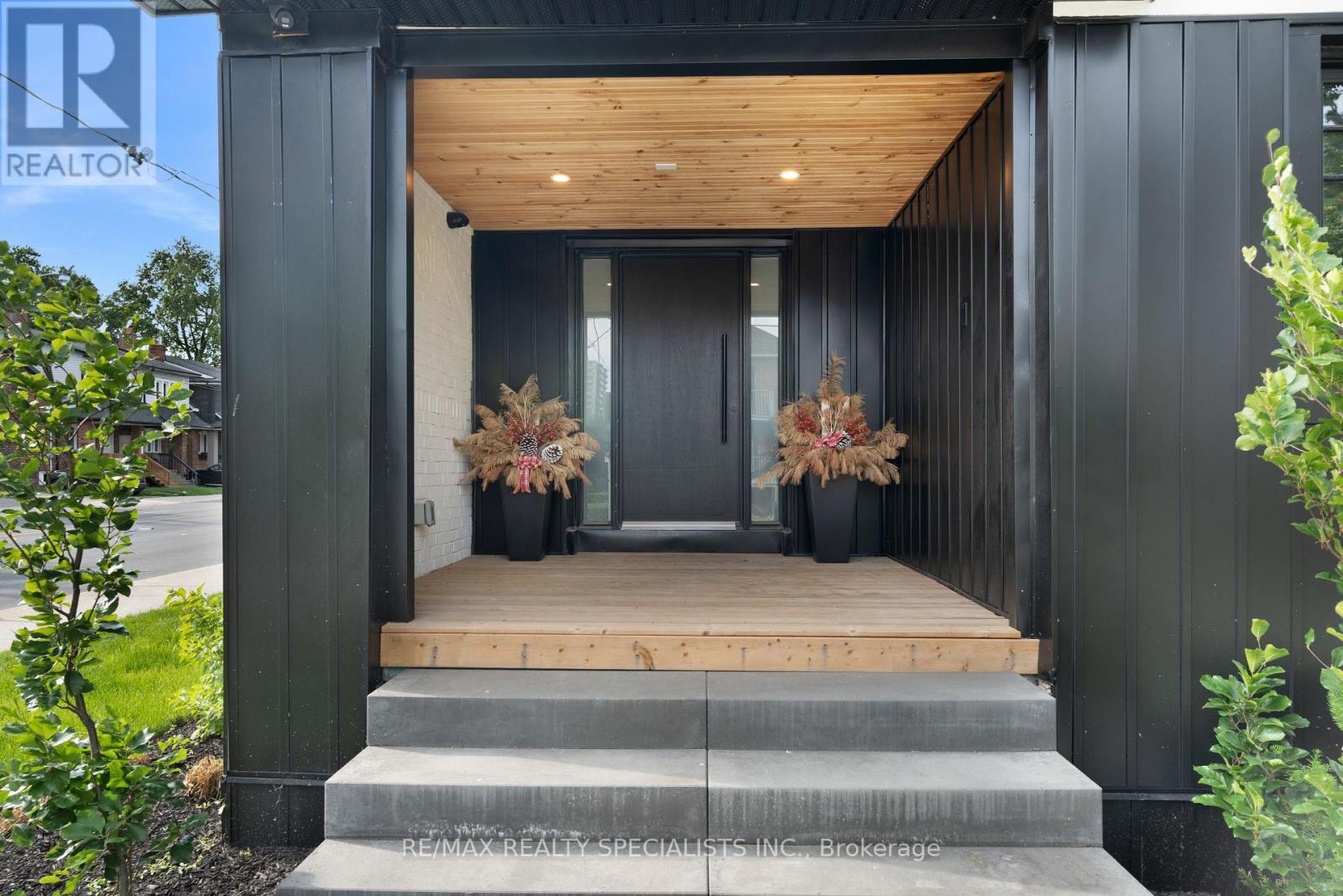 997 MOUNT PLEASANT ROAD - 4