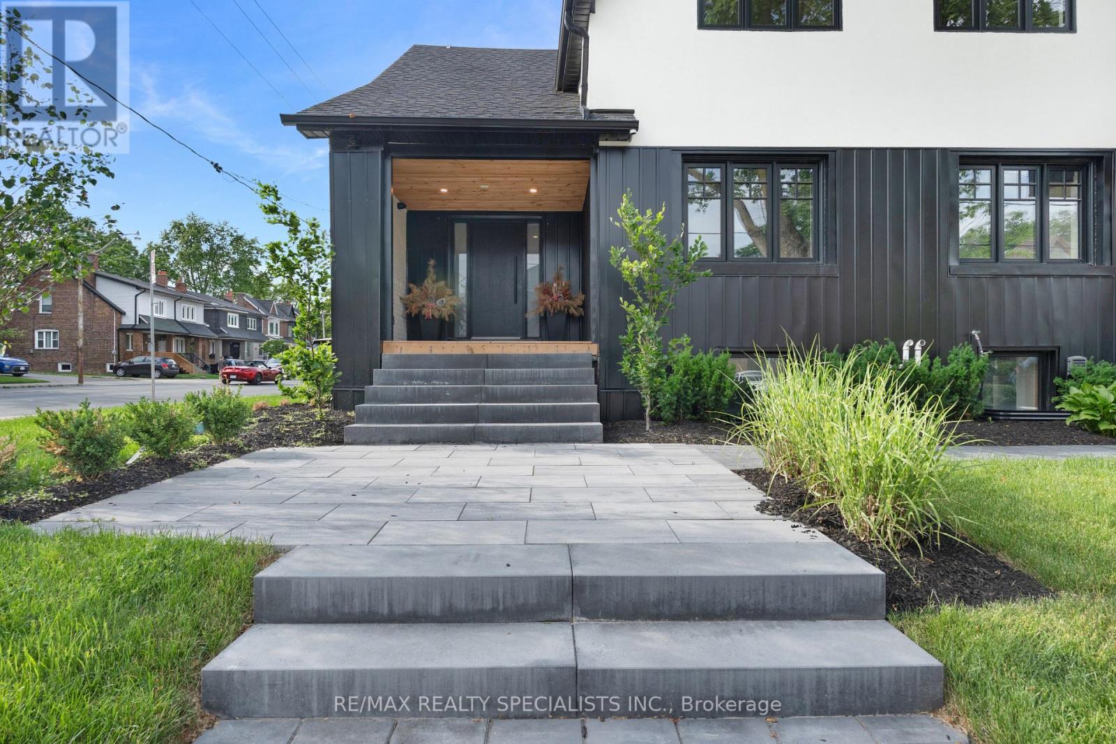 997 MOUNT PLEASANT ROAD - 3