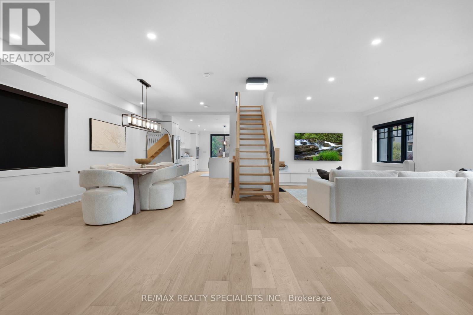 997 MOUNT PLEASANT ROAD - 7